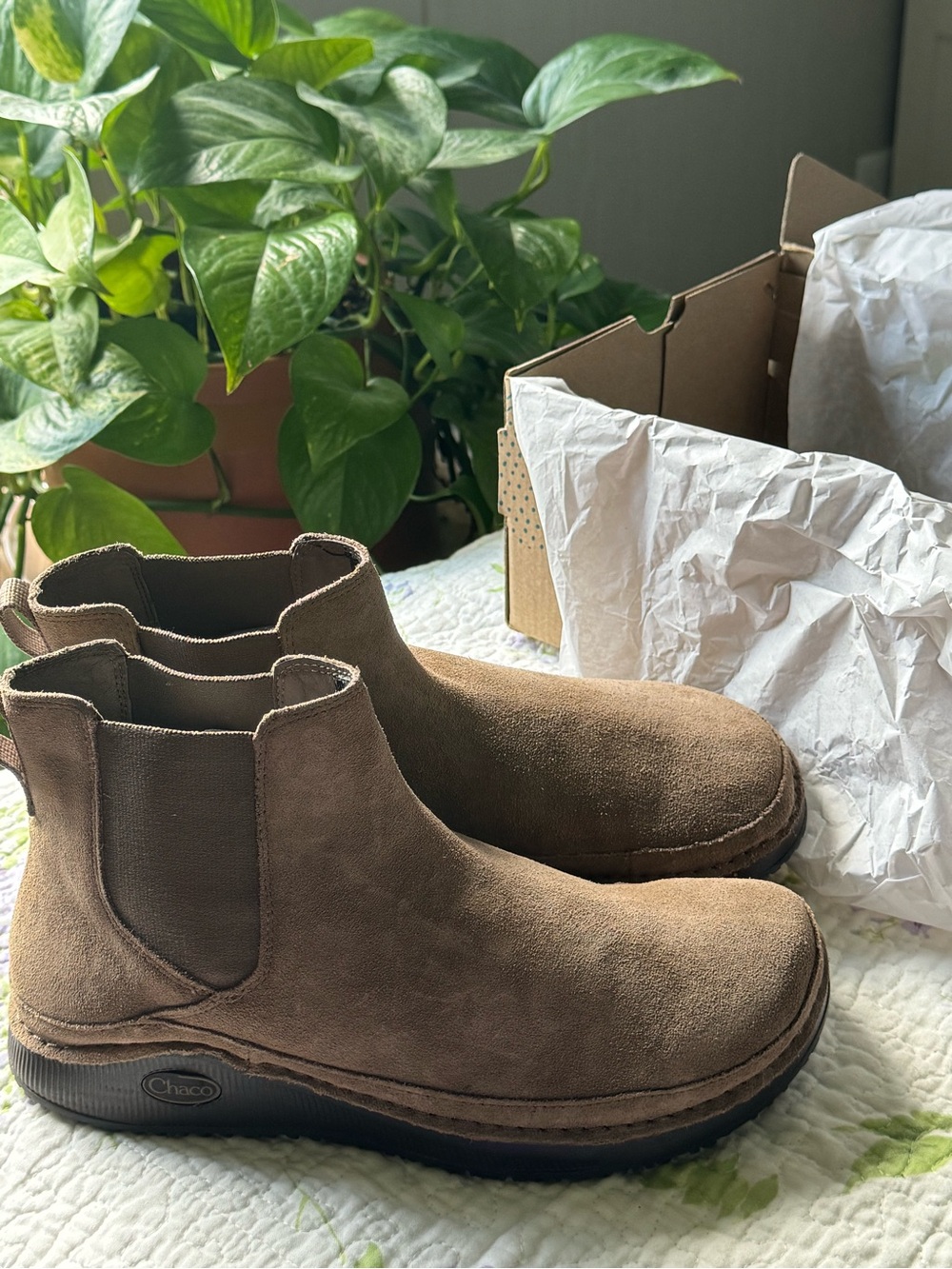 Chaco Men’s Earth Brown Chelsea Boots